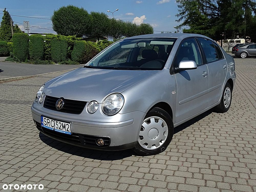 Volkswagen Polo 1.4 16V Comfortline - 1