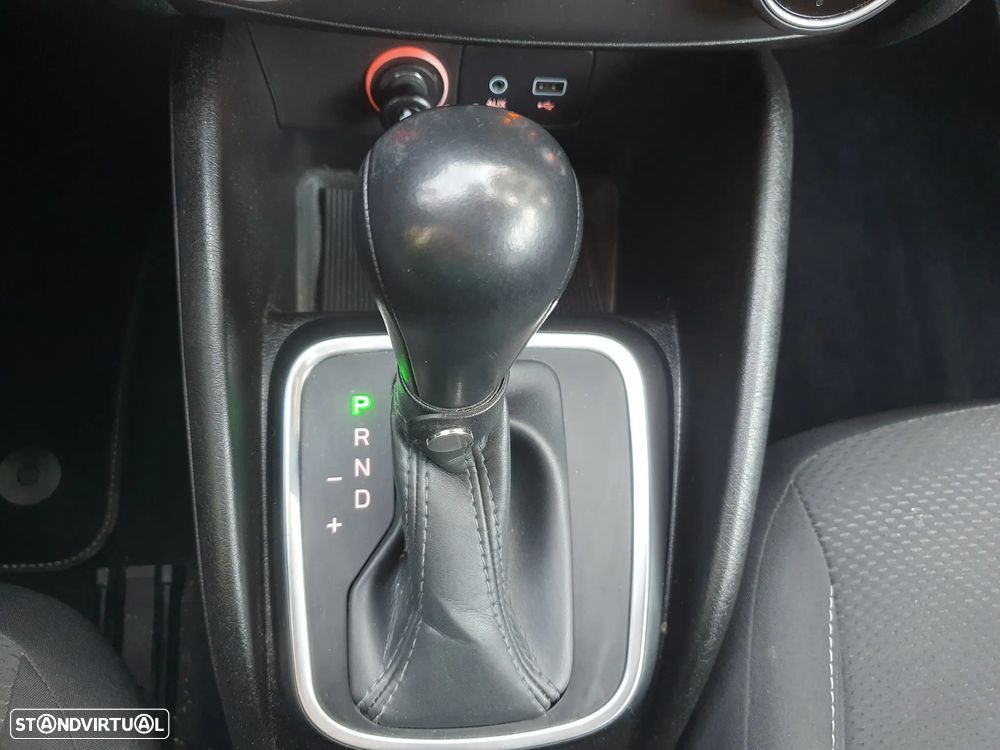 Fiat Tipo Station Wagon 1.6 M-Jet Lounge Tech J17 DCT - 21