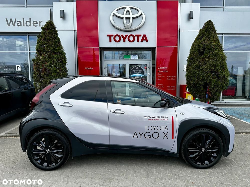 Toyota Aygo X 1.0 VVT-i JBL CVT - 4