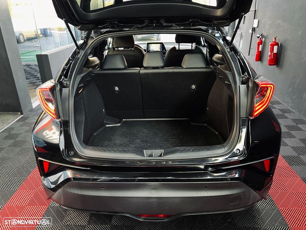 Toyota C-HR 1.8 HSD Exclusive+P.Luxury - 26