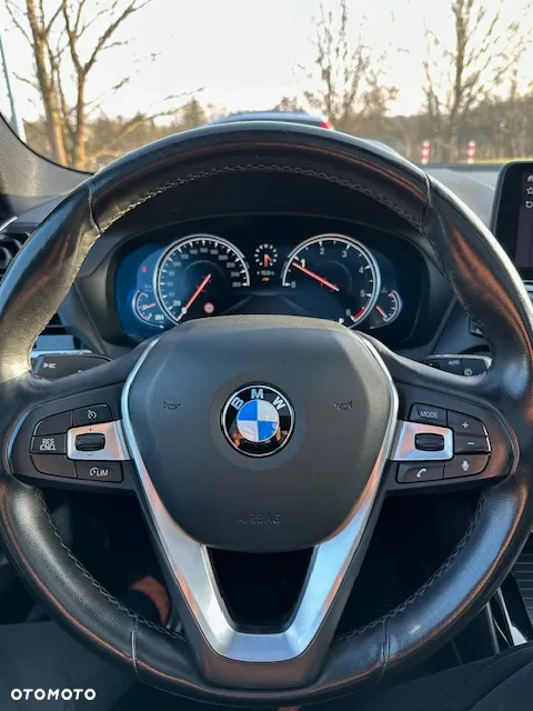 BMW X3 sDrive18d - 16