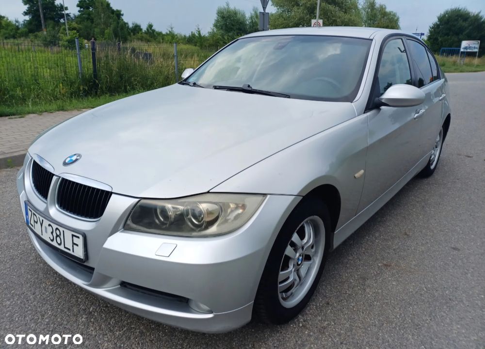 BMW Seria 3 320i - 1