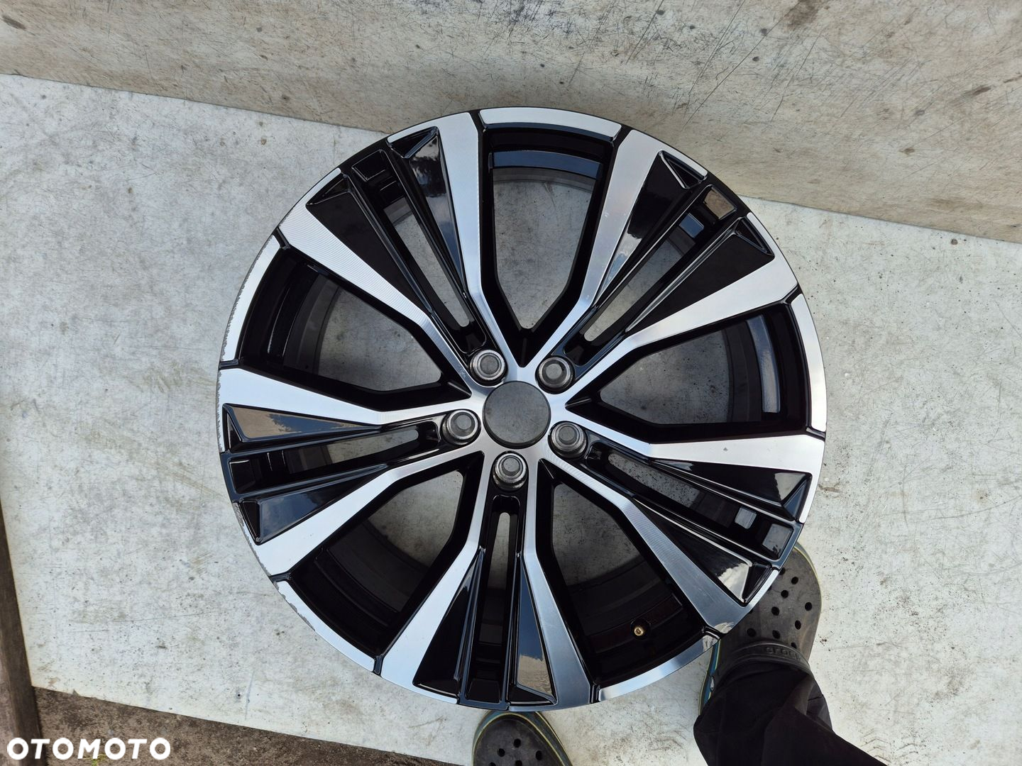Felga Volvo XC60 II 8.0" x 20" 5x108 ET 52,5 32358599BL - 4