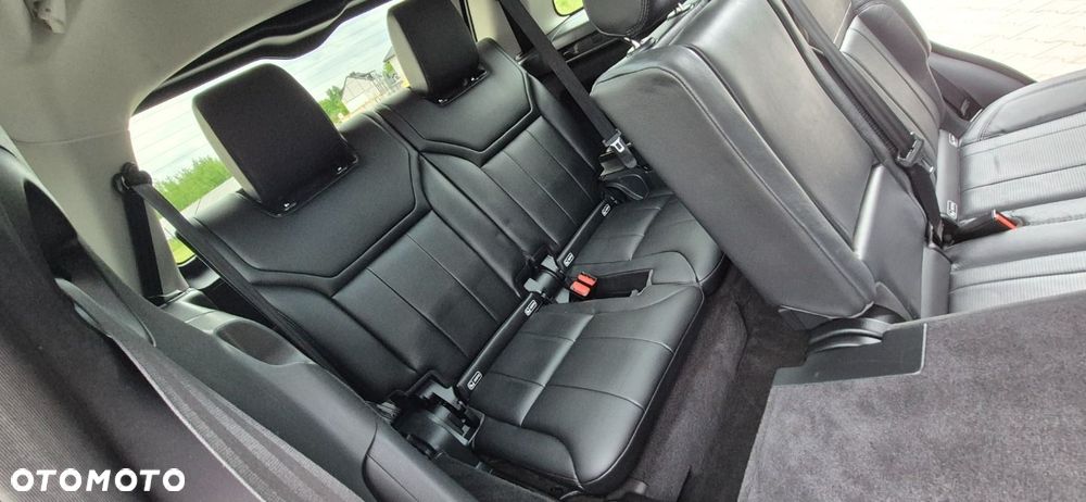 Land Rover Discovery 3.0 TD6 HSE Luxury - 19