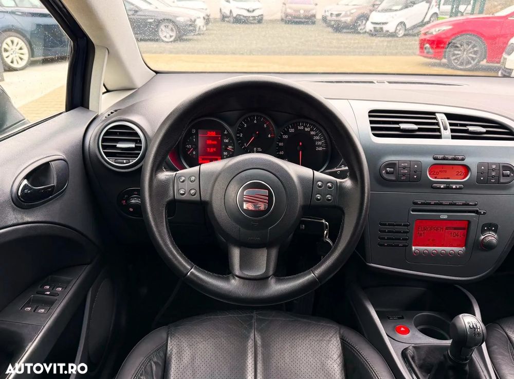 Seat Leon 2.0 TDI DPF Style - 7