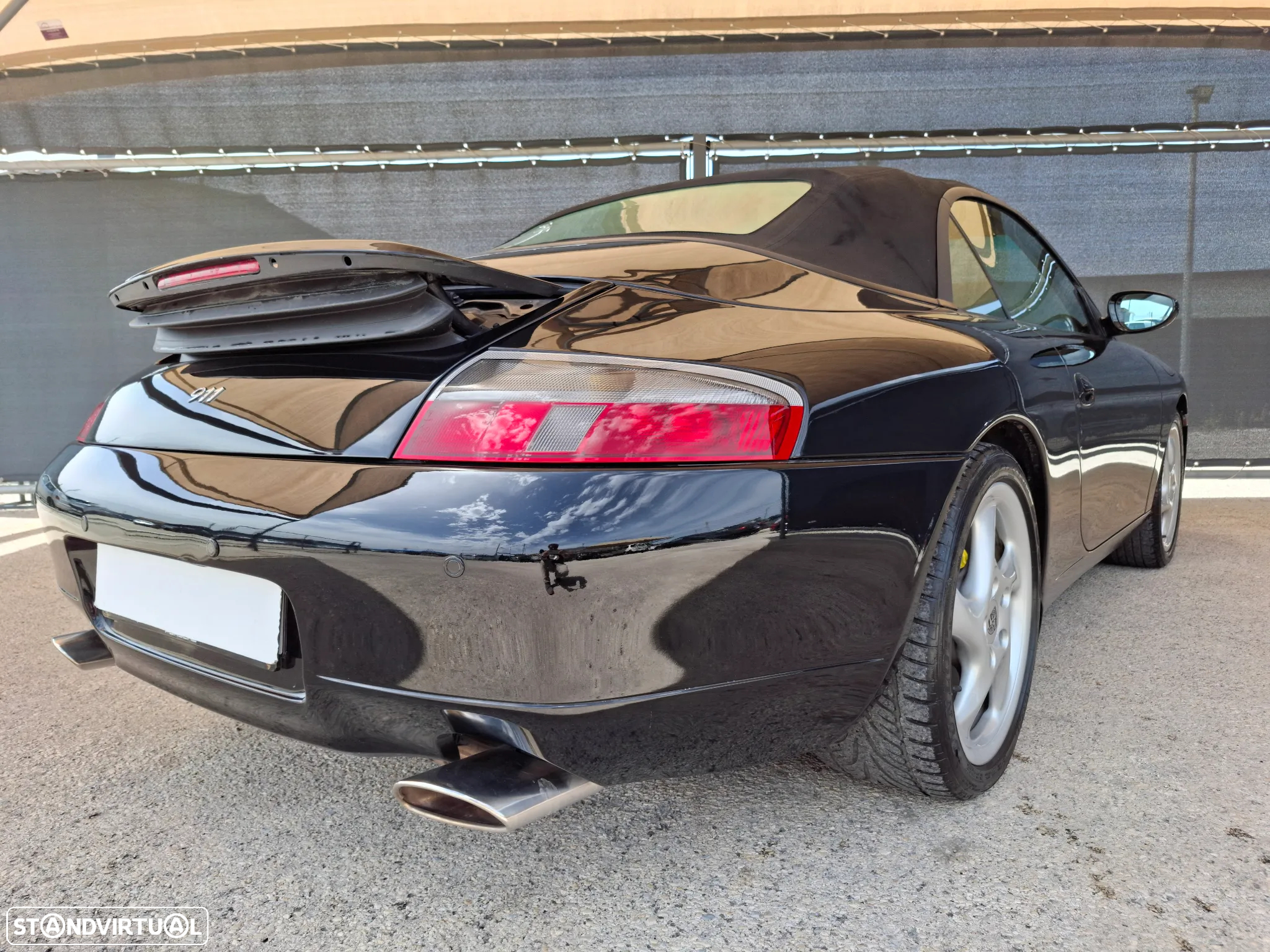Porsche 911 (996) Carrera Cabrio - 18