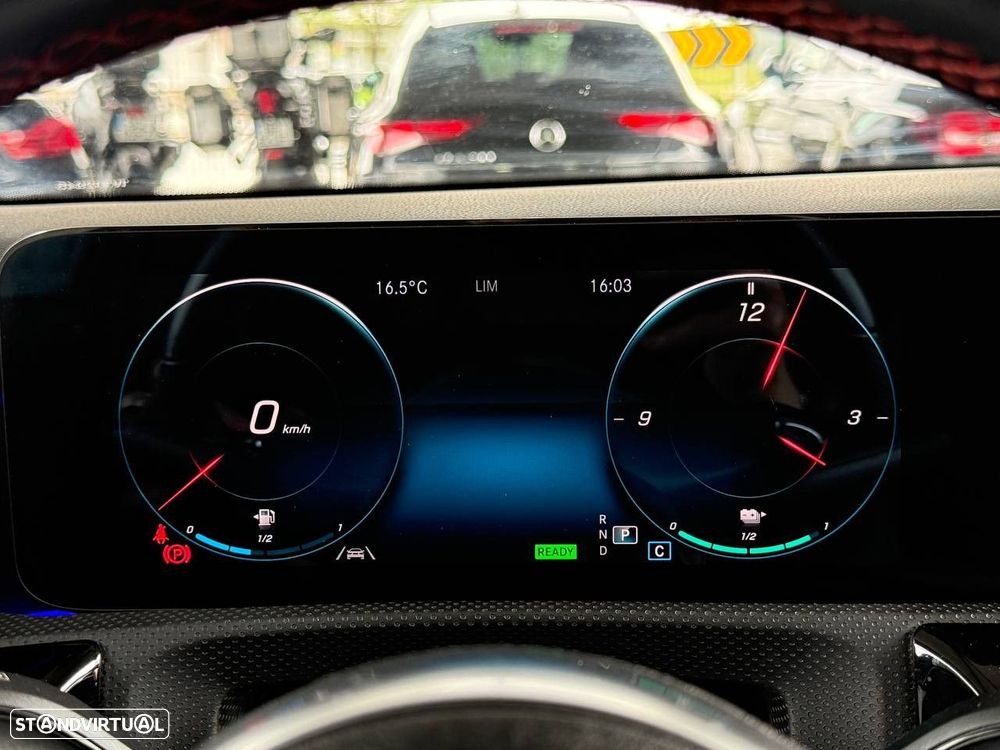 Mercedes-Benz A 250 e 8G-DCT AMG Line - 46