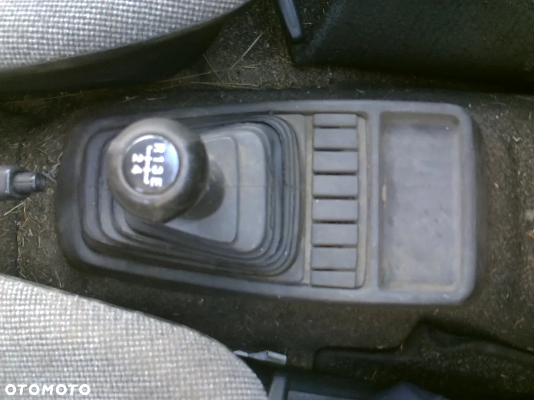 Vw golf 2 II na czesci3d 1,6benz,maska blotniki drzwi pas dywany kokpit lampy,szyby,belka instalacja - 14