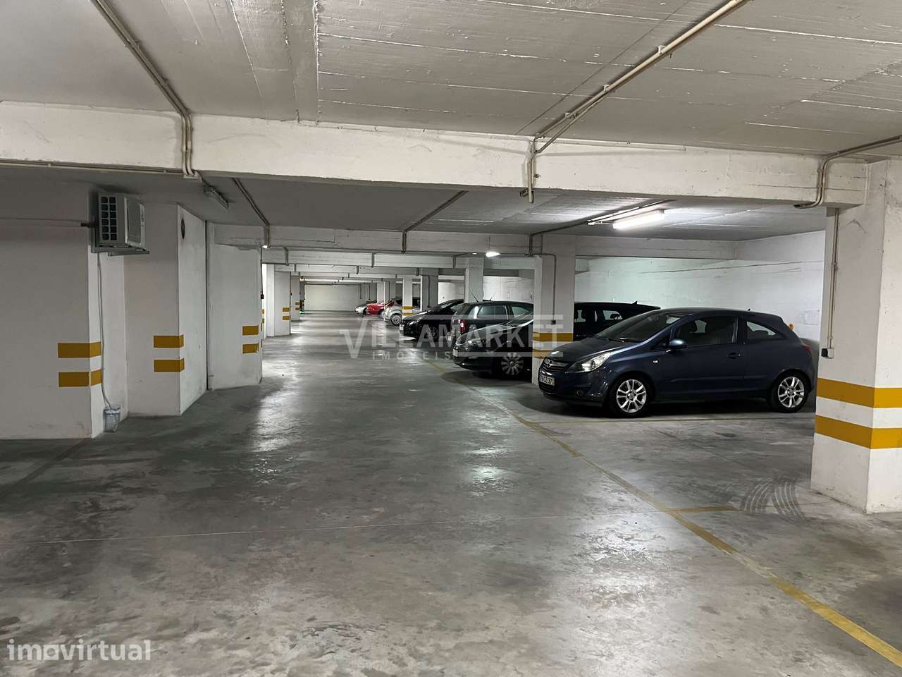 Parquemento coberto com 15 m2 situado na Rua do Mocimento das Forças A - Grande imagem: 3/6