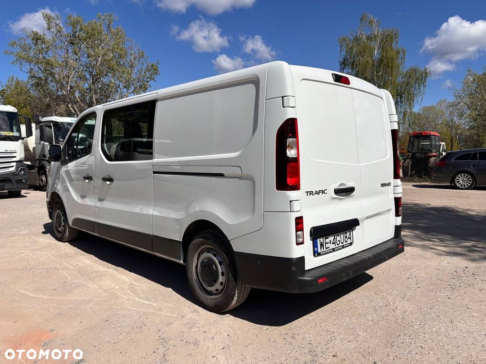 Renault Trafic (6 Osobowy) - 4