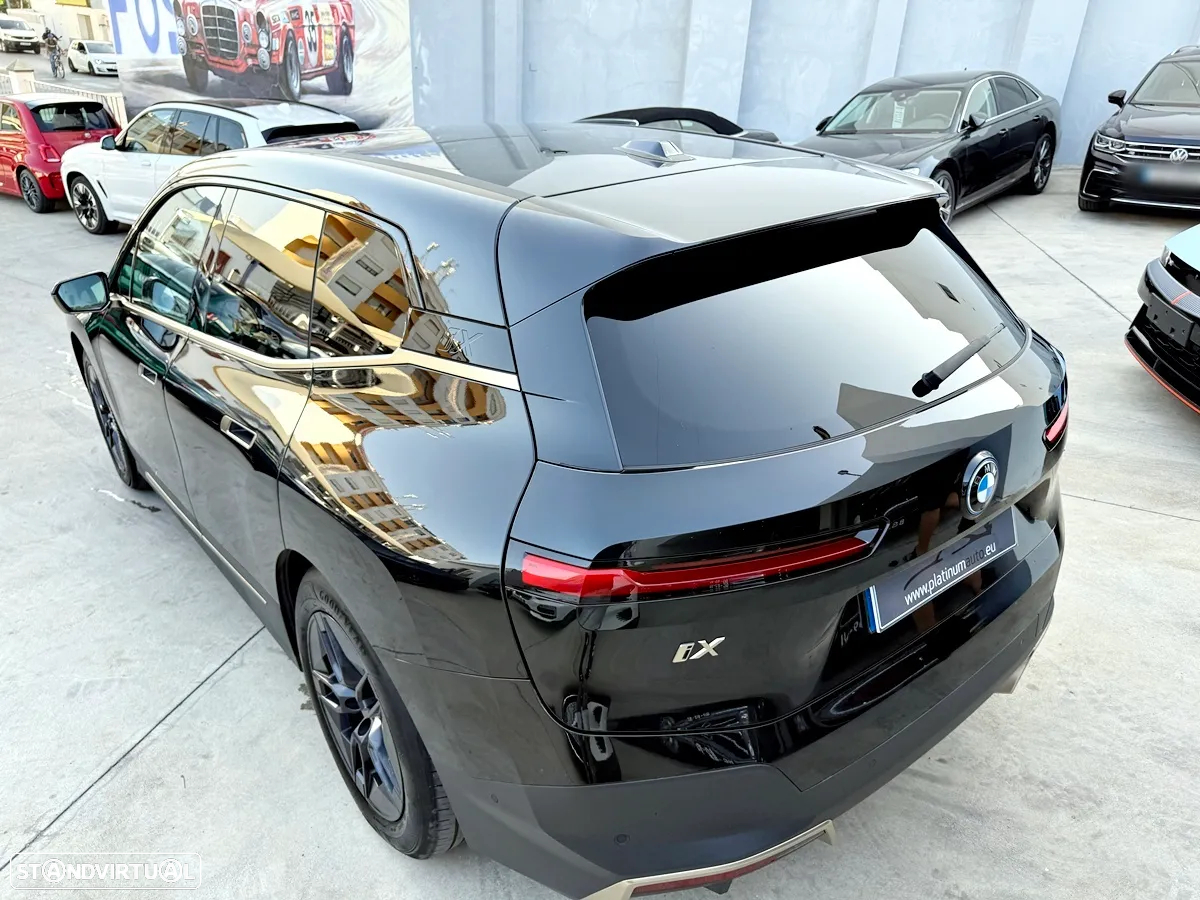 BMW iX xDrive 40 - 48
