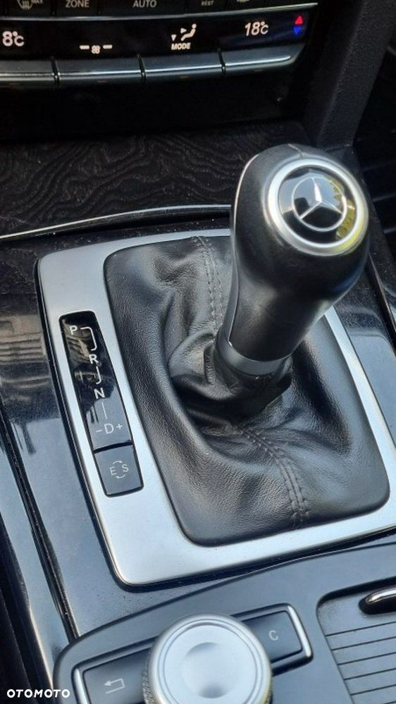 Mercedes-Benz Klasa E - 16