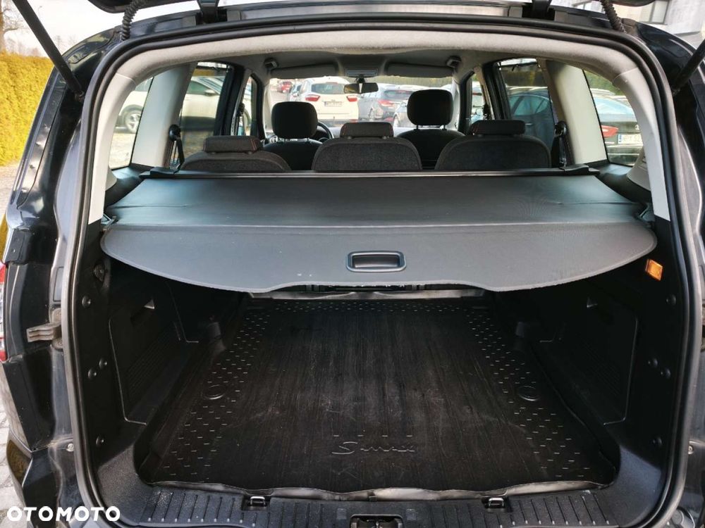 Ford S-Max - 18