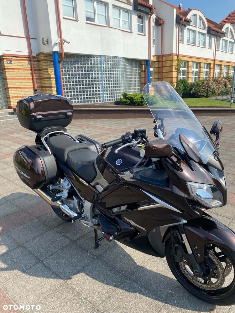 Yamaha FJR - 9