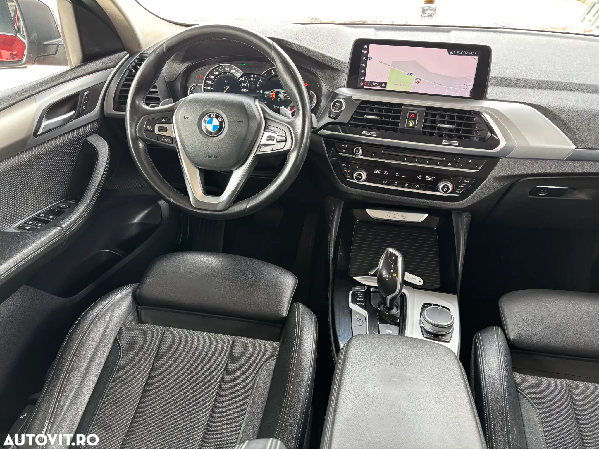BMW X4 xDrive20d Advantage - 23