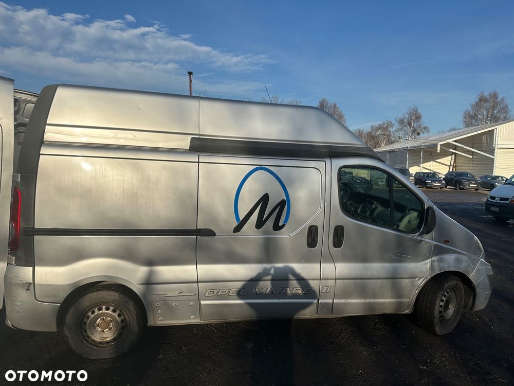 Opel Vivaro - 8
