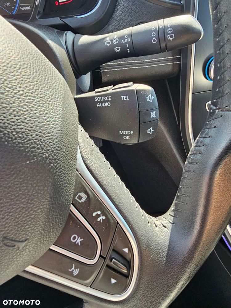 Renault Scenic - 24
