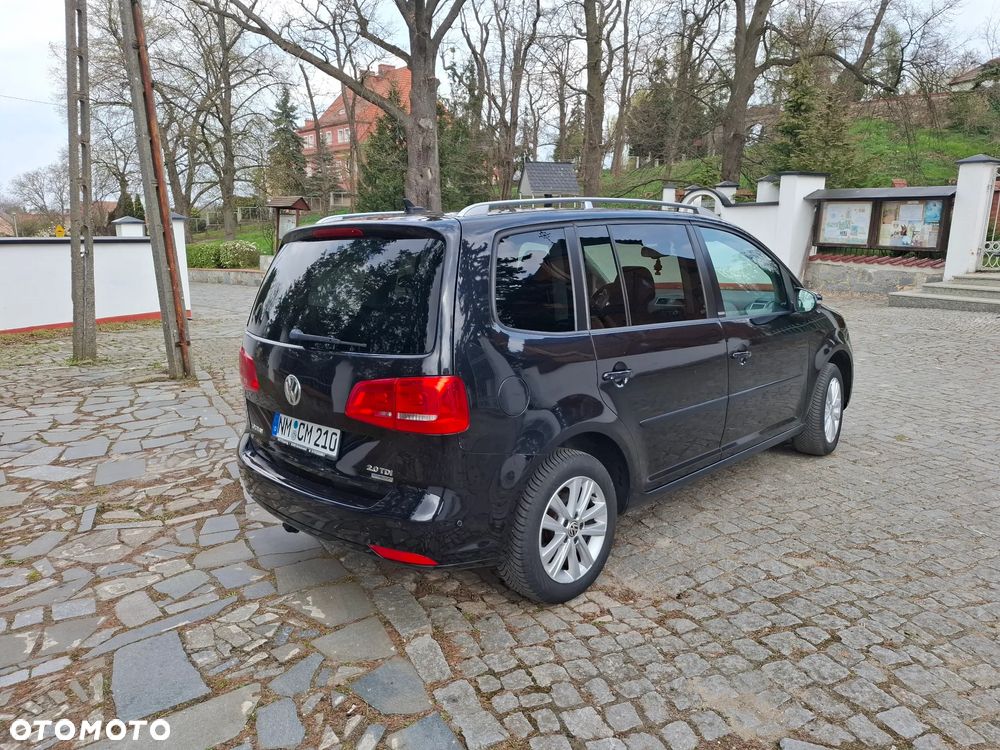 Volkswagen Touran 2.0 TDI DPF BlueMotion Technology STYLE - 3