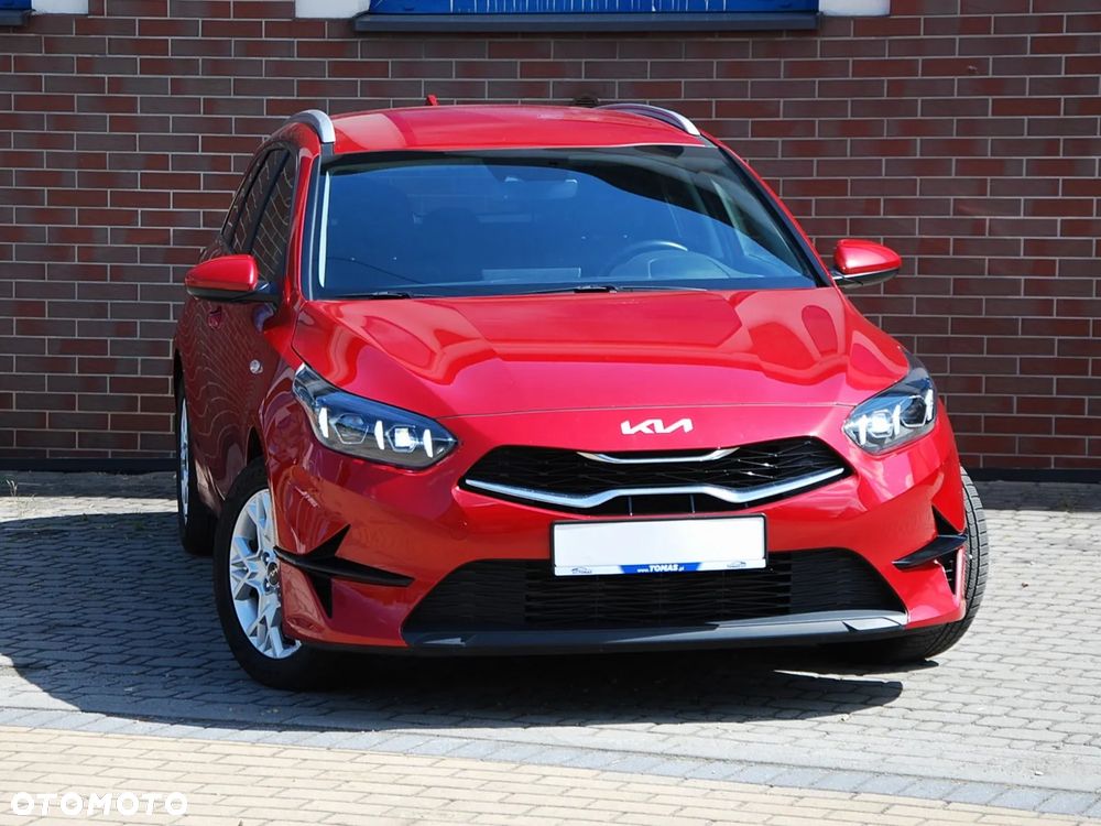 Kia Ceed - 16