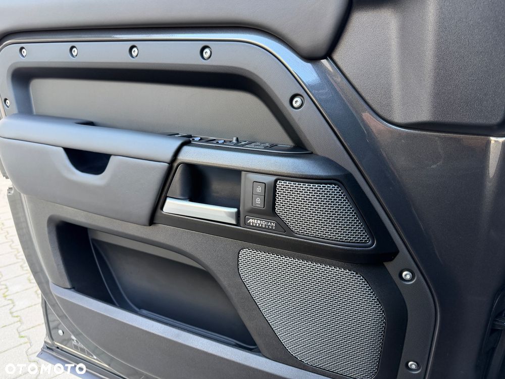 Land Rover Defender 5.0 P525 V8 Carpathian Edition - 25