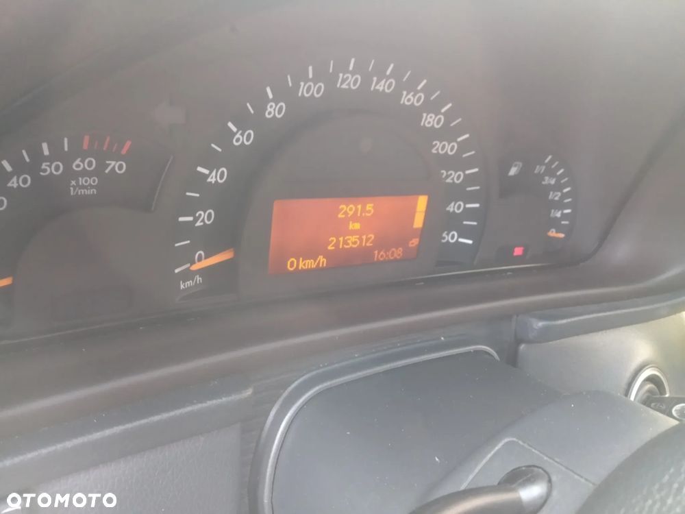 Mercedes-Benz Klasa C - 8