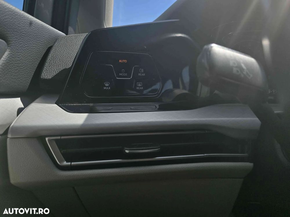 Volkswagen Golf - 15