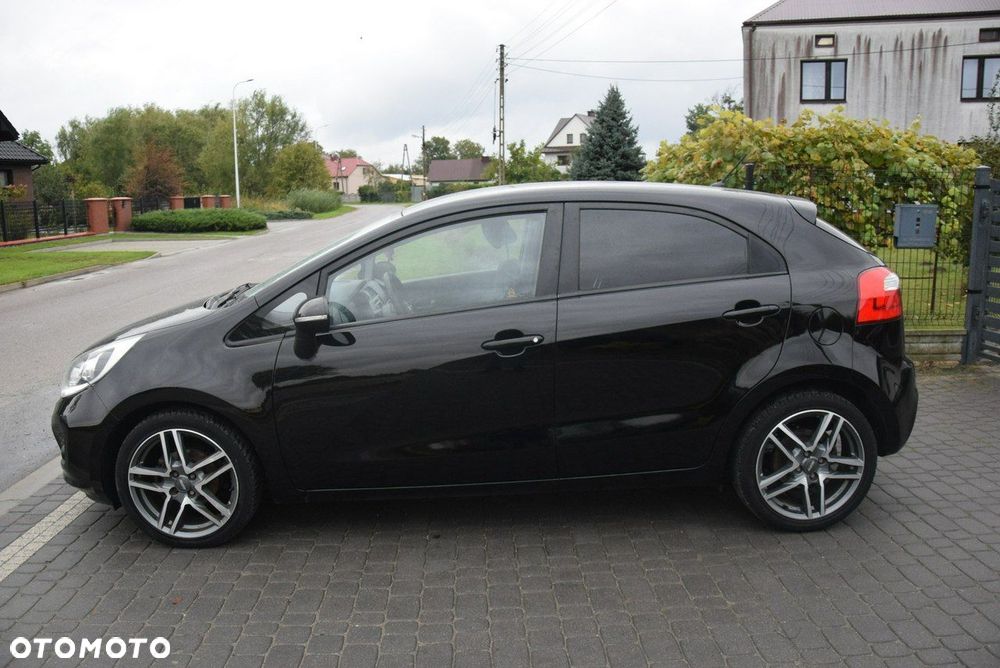 Kia Rio 1.2 Attract - 13