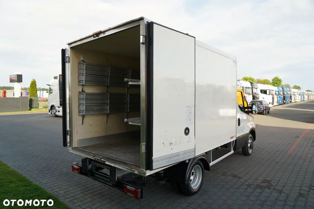 Iveco DAILY 35-140 / CHŁODNIA / THERMO KING / REGAŁY / MANUAL / BLIŹNIAK / - 22