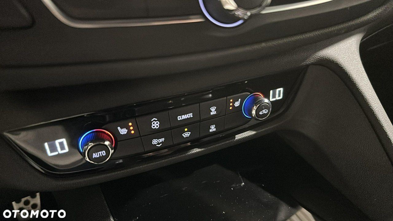 Opel Insignia - 19