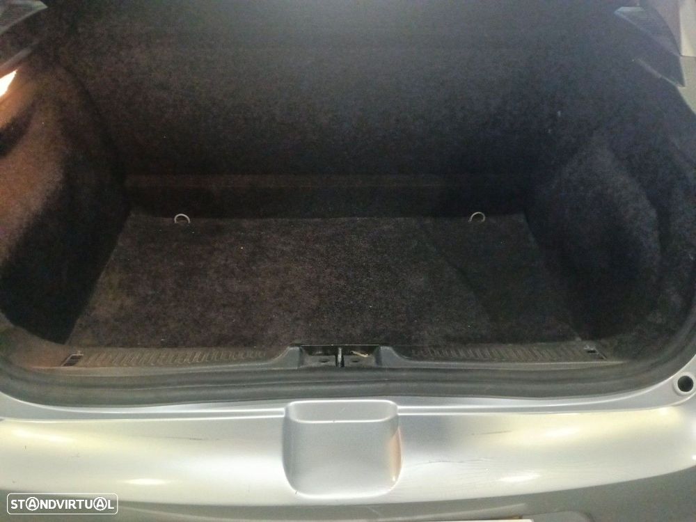 Renault Clio - 12