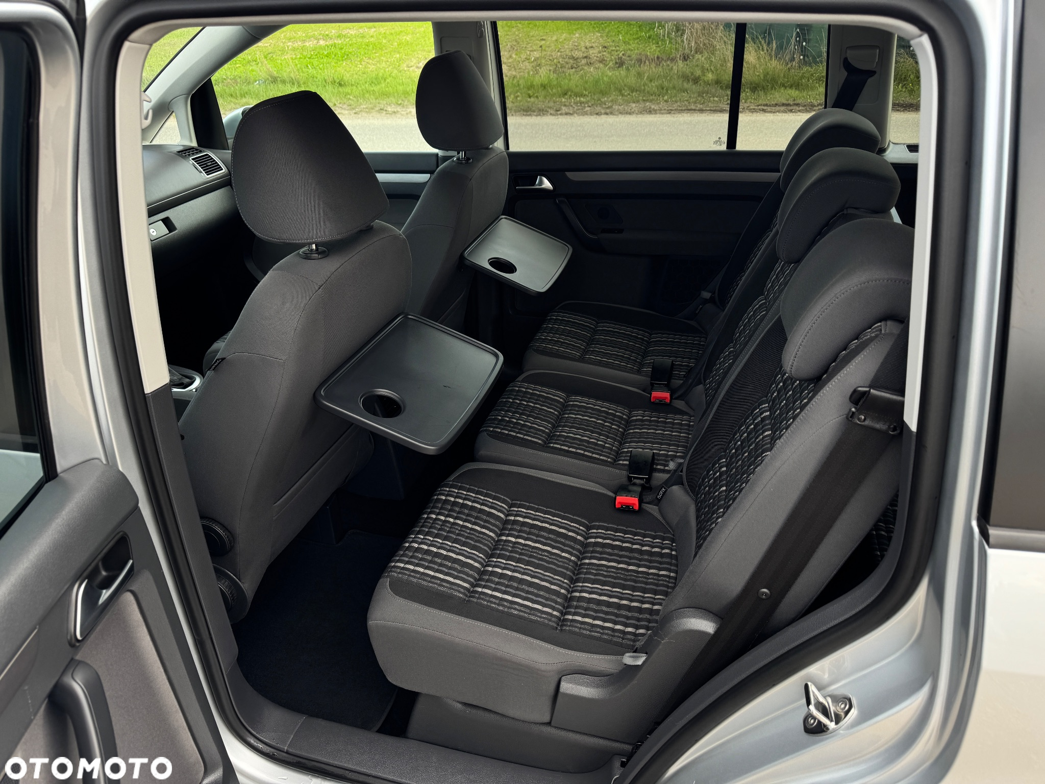 Volkswagen Touran 2.0 TDI DPF DSG Cross - 19