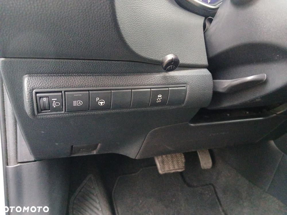 Toyota Corolla 1.8 Hybrid Comfort - 32