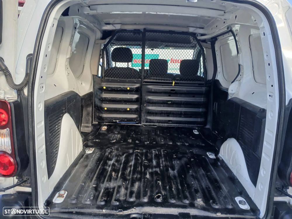 Peugeot Partner - 21