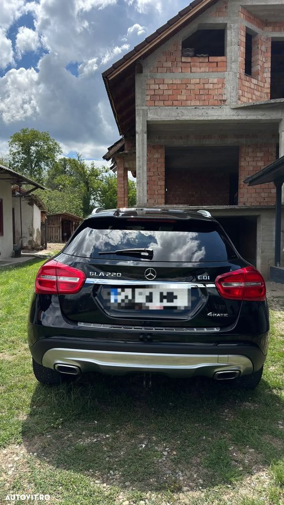 Mercedes-Benz GLA 220 CDI 4MATIC 7G-DCT - 30