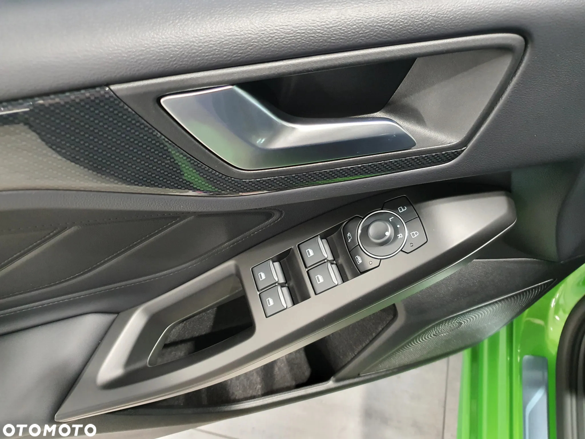 Ford Focus 2.3 EcoBoost ST X - 24