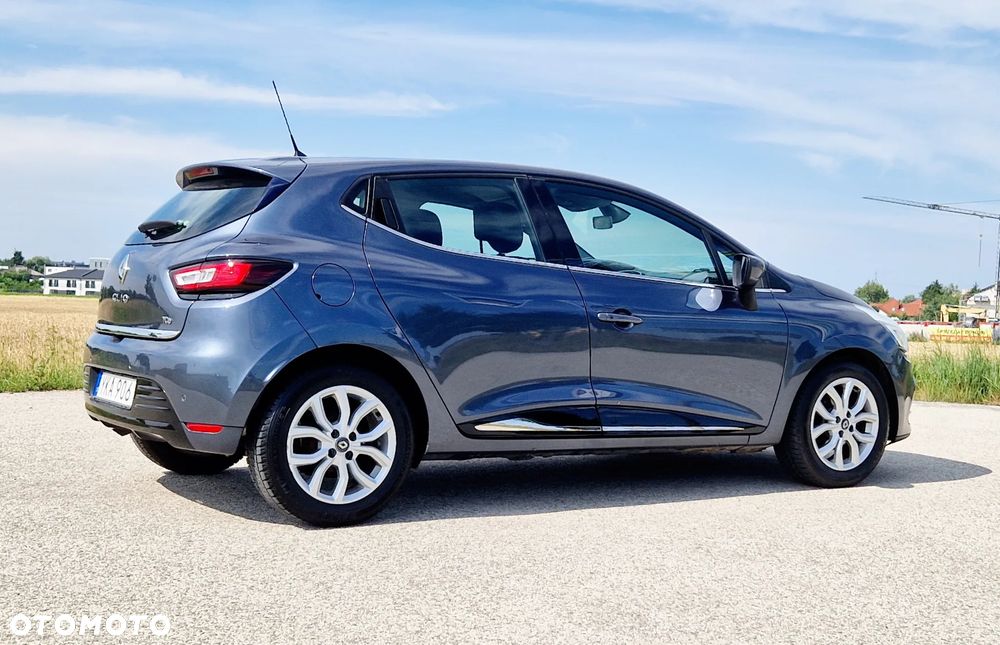 Renault Clio - 8