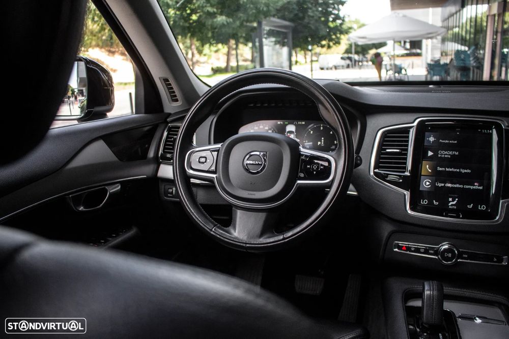 Volvo XC 90 B5 D AWD Geartronic Momentum Pro - 33