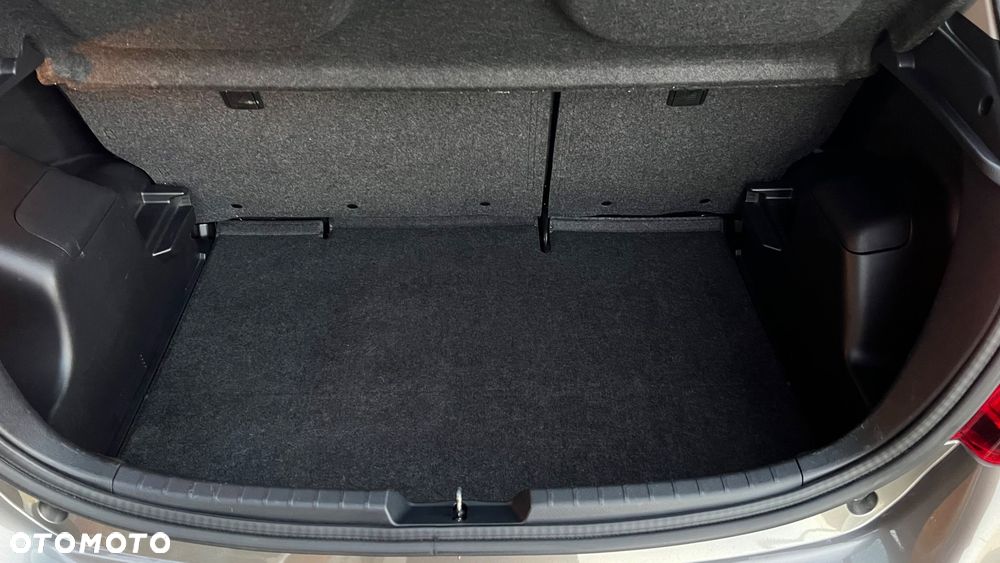 Toyota Yaris 1.0 Premium EU6 - 19