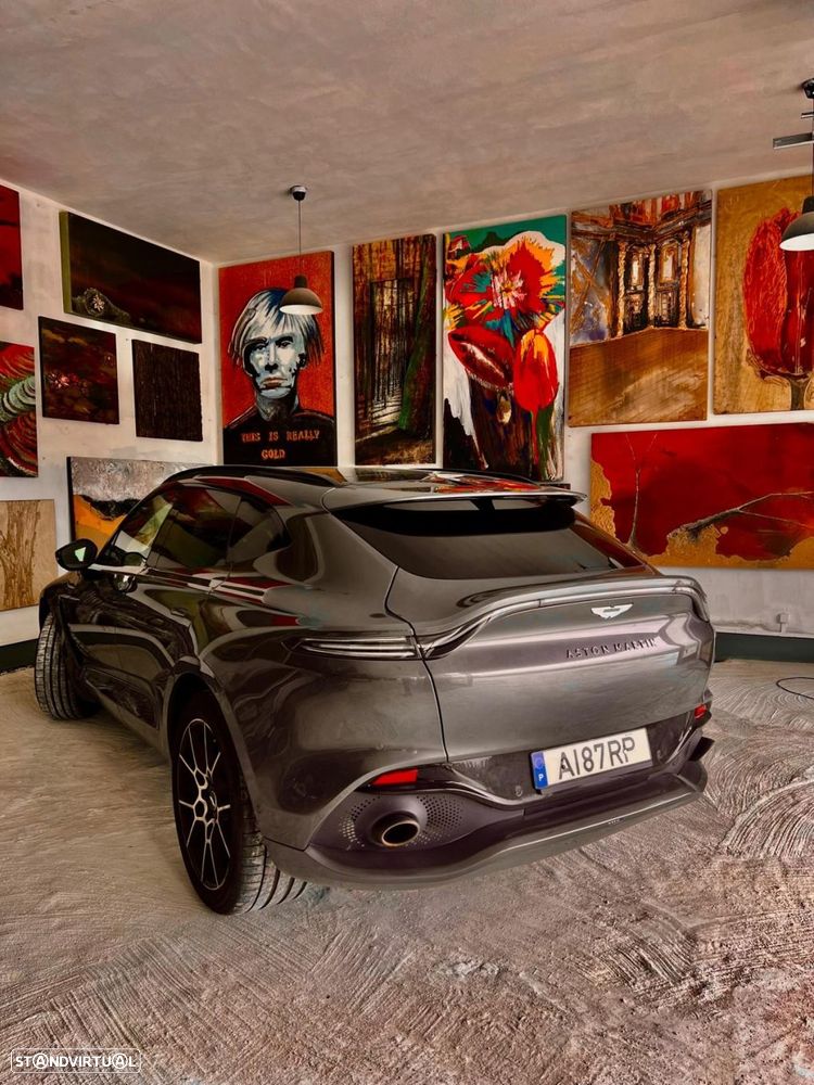 Aston Martin DBX 4.0 Twin-Turbo V8 - 3