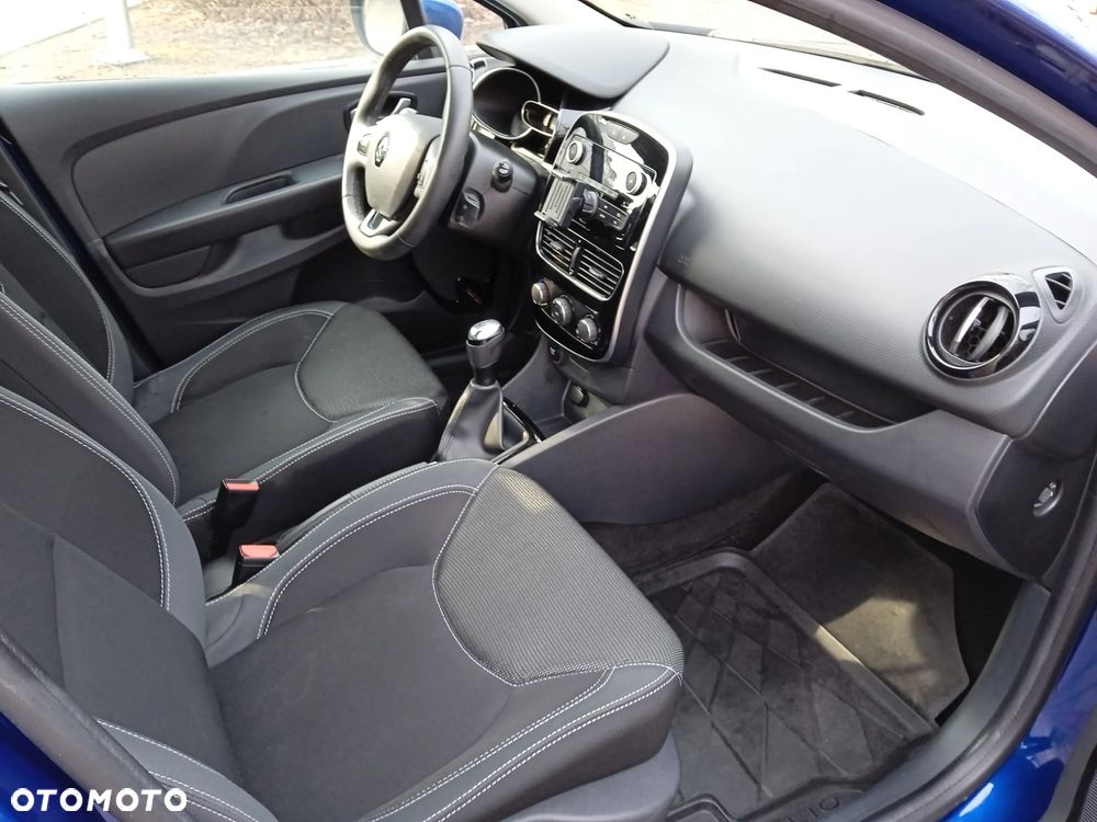 Renault Clio 1.2 16V Alize - 12