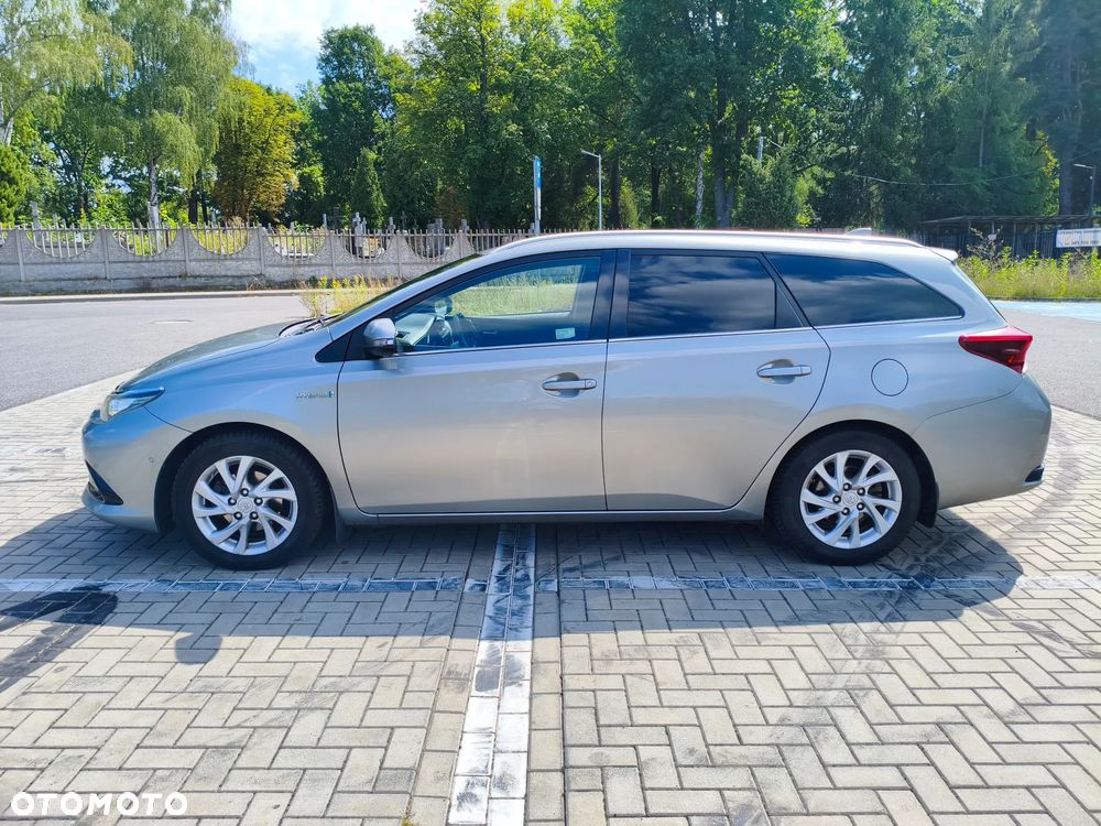 Toyota Auris Hybrid 135 Prestige - 1