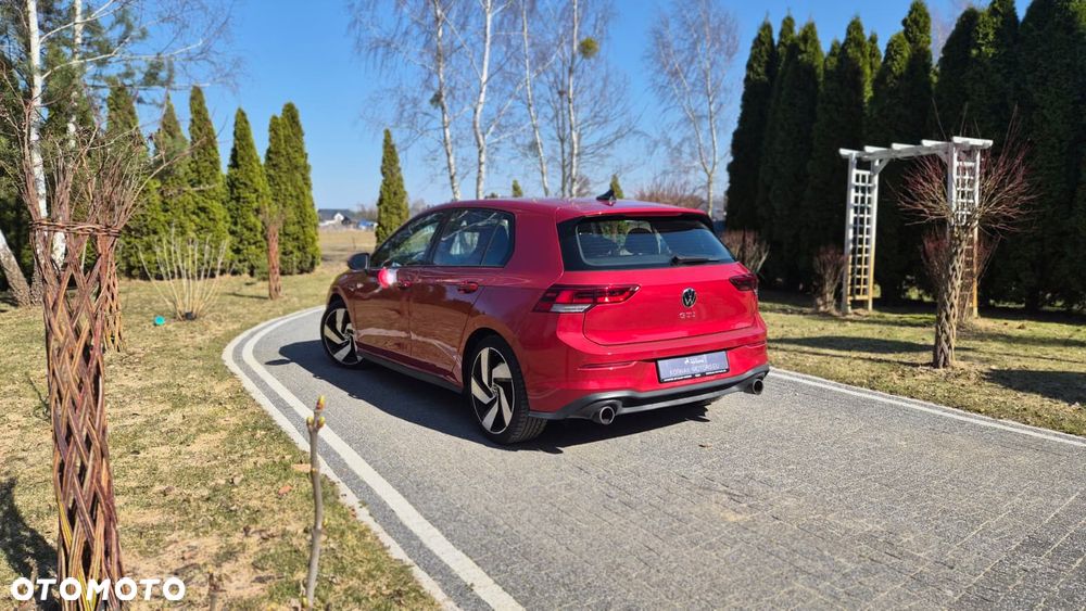 Volkswagen Golf - 16