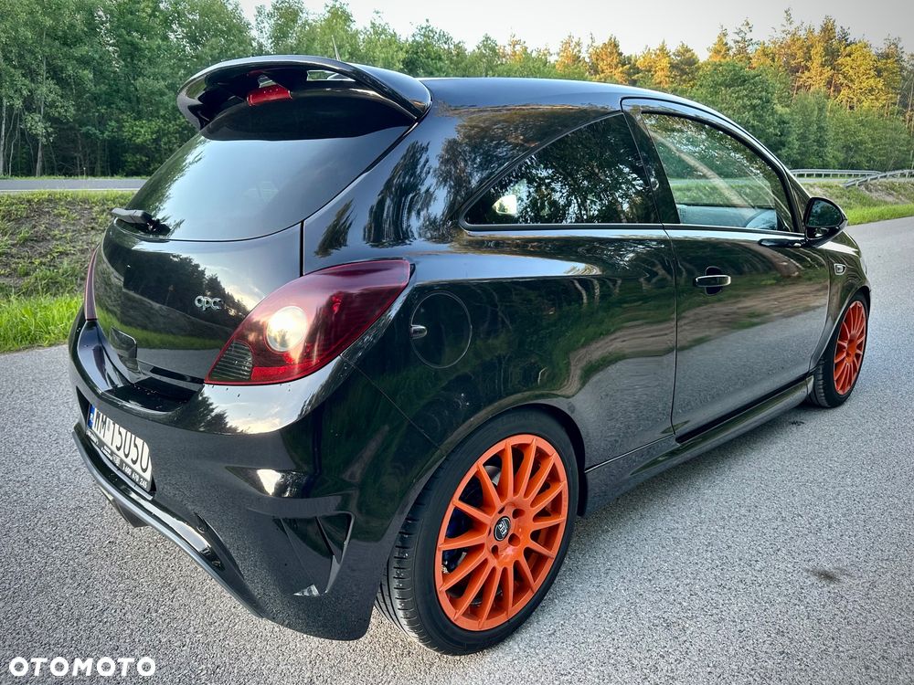 Opel Corsa 1.6T OPC - 4