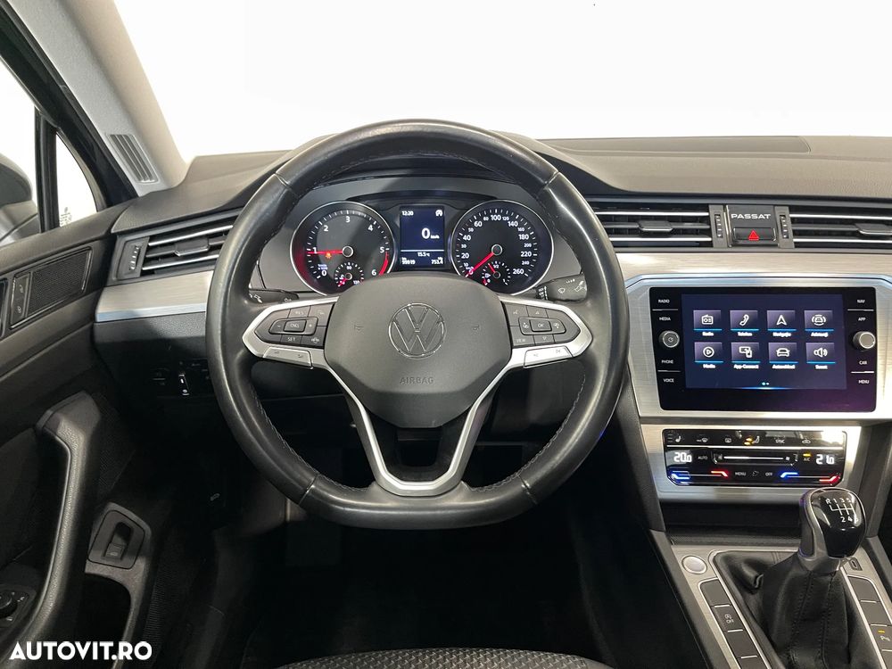 Volkswagen Passat 2.0 TDI Advance - 6