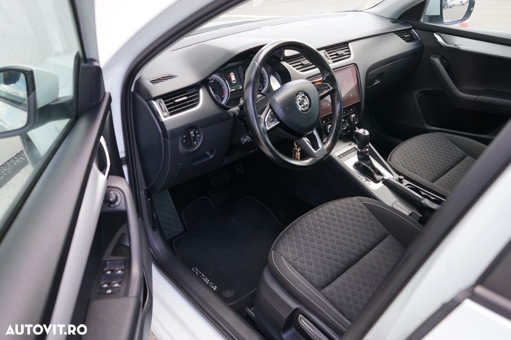 Skoda Octavia 2.0 TDI DSG Ambition - 12