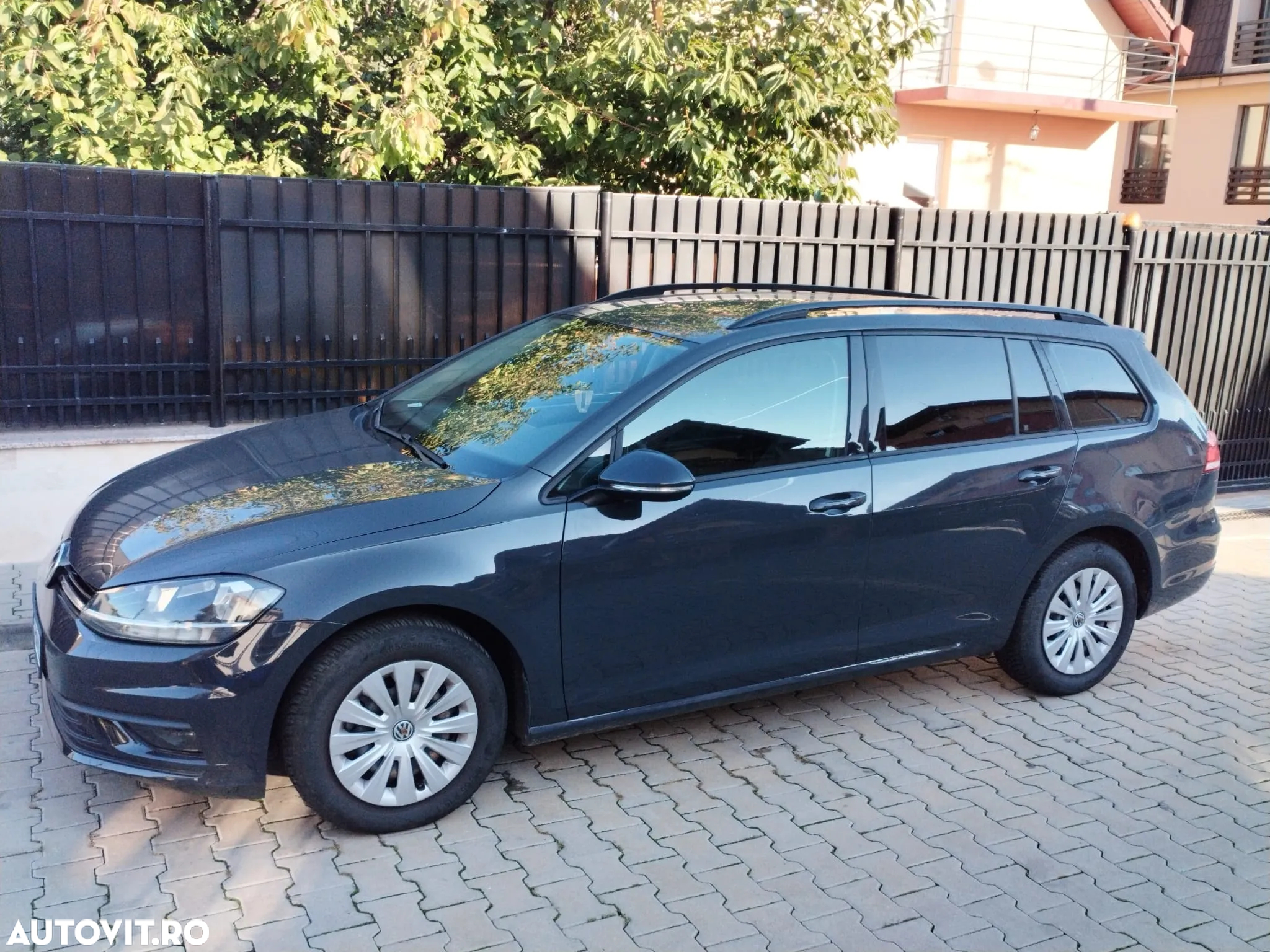 Volkswagen Golf 1.0 TSI Trendline - 2