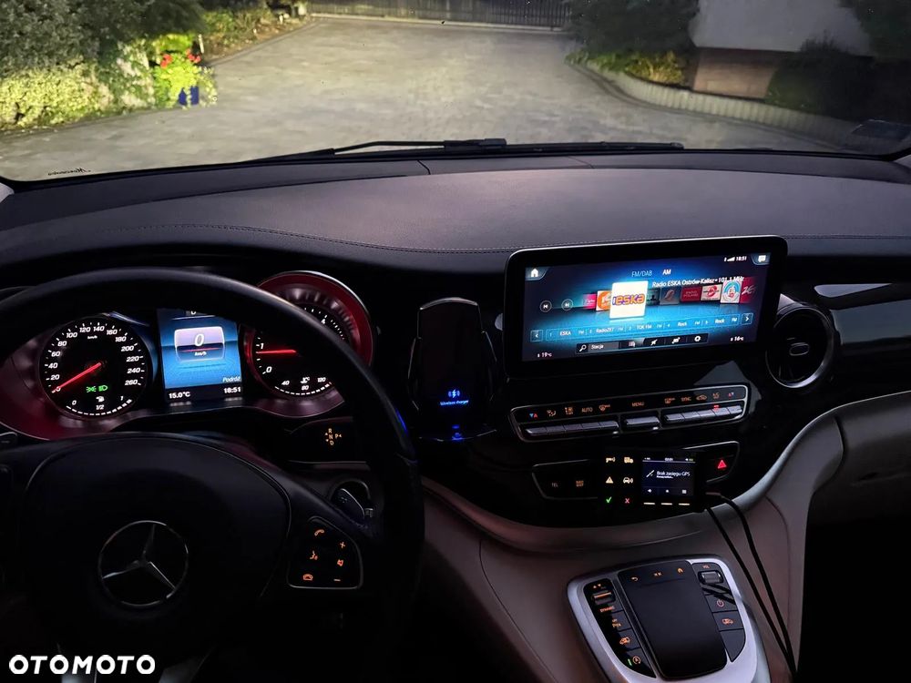 Mercedes-Benz Klasa V 300 d Exclusive 9G-Tronic (d³ugi) - 16