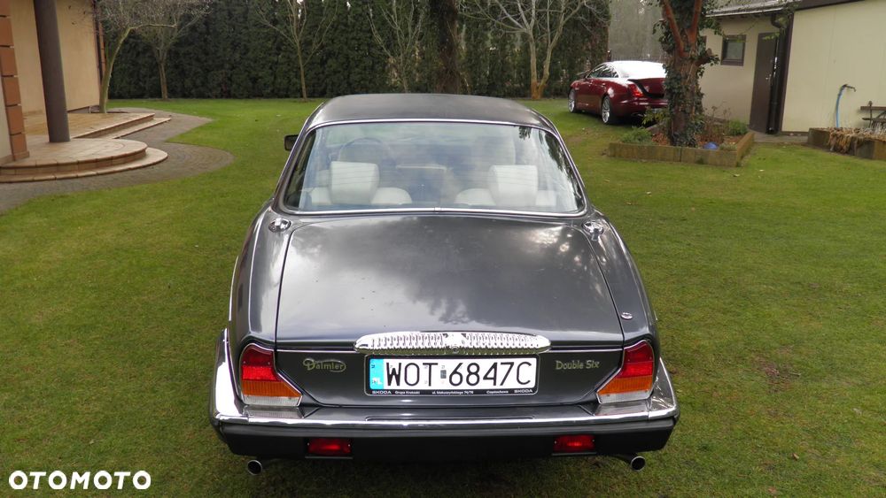 Jaguar XJ XJ12 5.3i - 3
