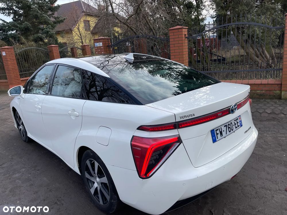 Toyota Mirai - 32