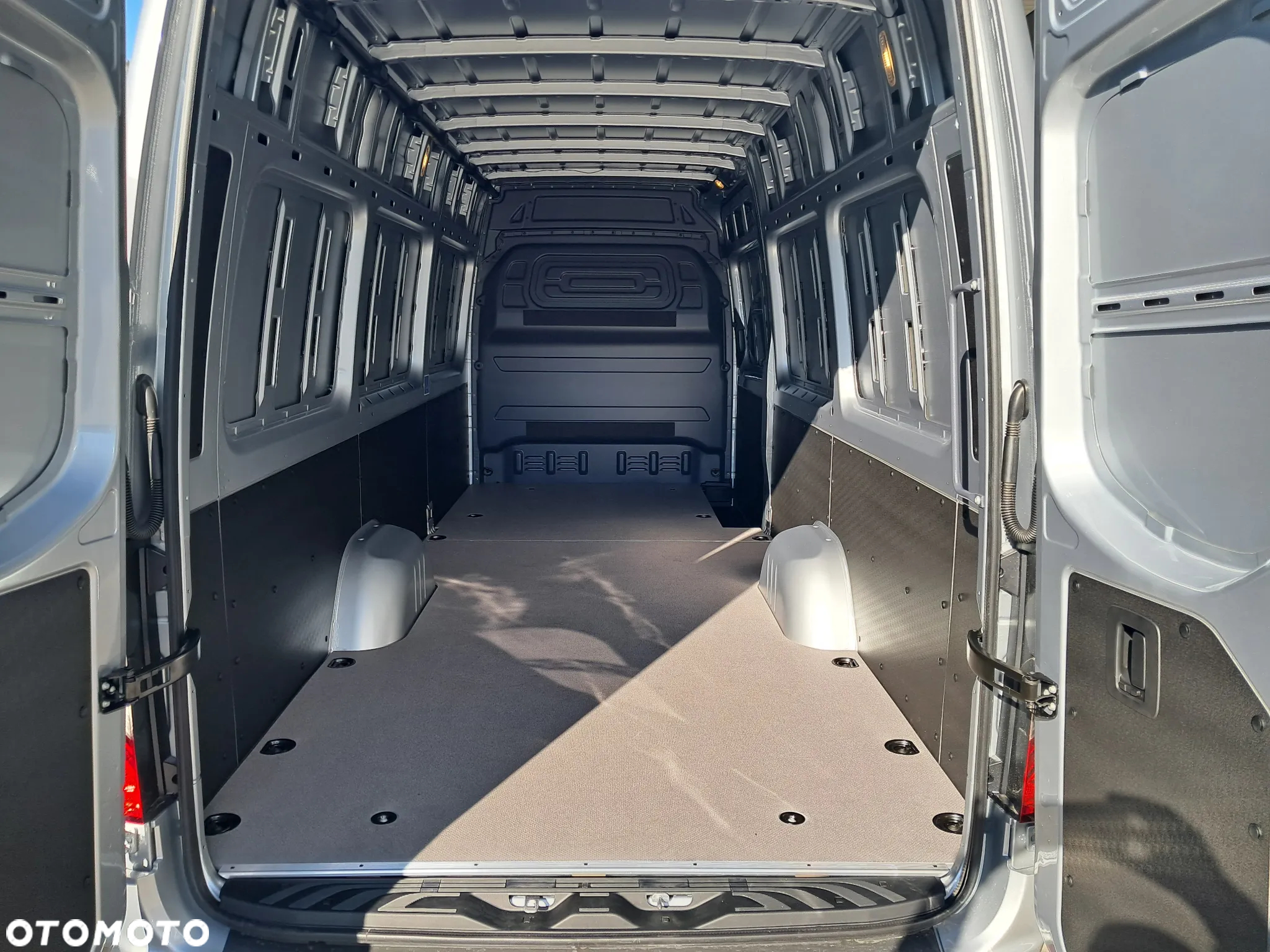 Mercedes-Benz SPRINTER FURGON 319 CDI EKSTRA DŁUGI - 20